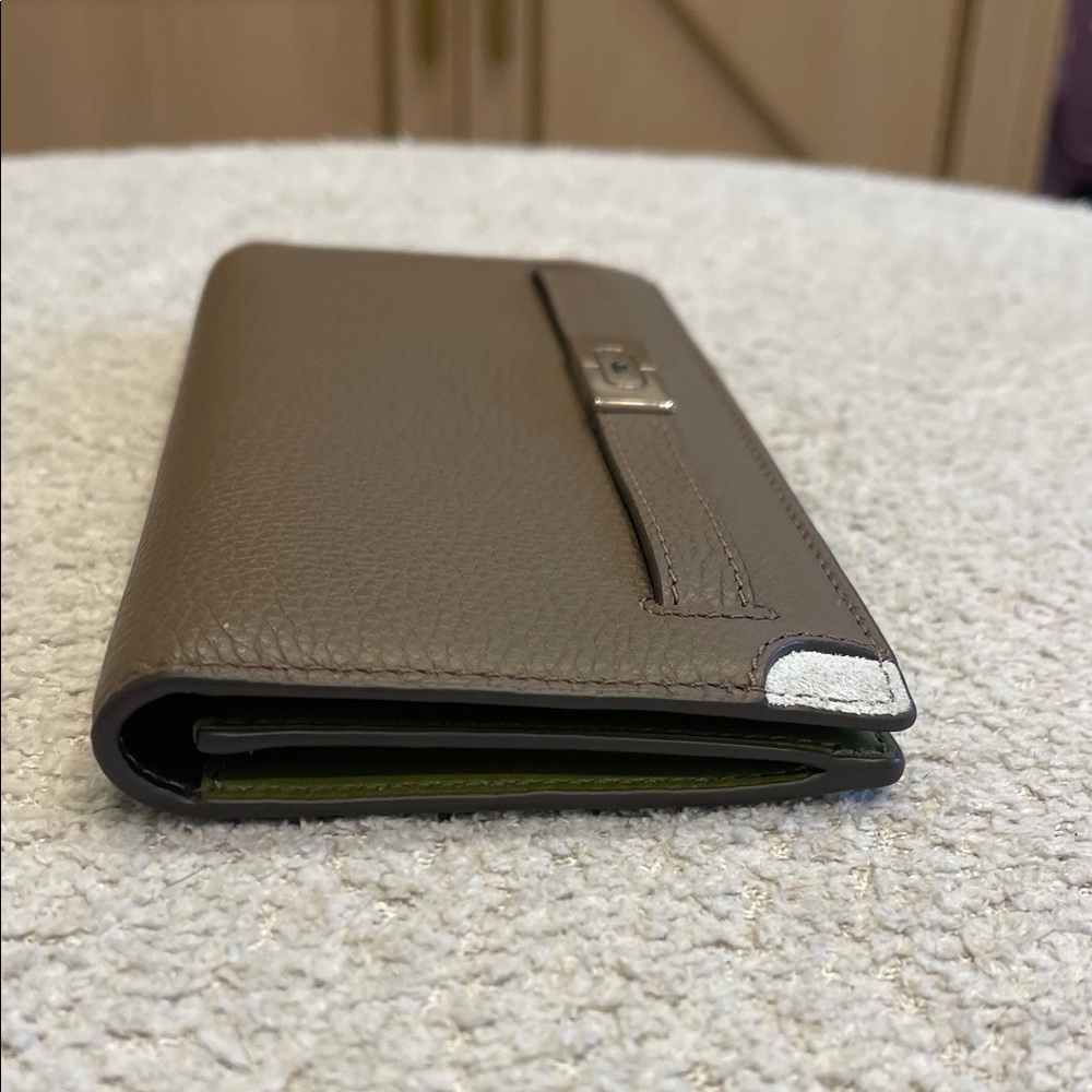 Tory Burch Pebbled Slim Leather Wallet - Picture 3 of 6